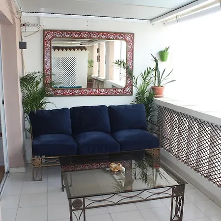 Atico Centrico Con Parking Gratis