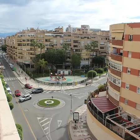 Atico Centrico Con Parking Gratis