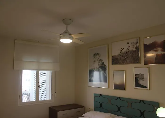 Atico Centrico Con Parking Gratis *