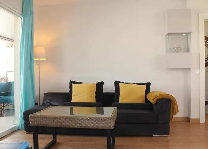 Atico Centrico Con Parking Gratis *